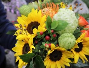 お誕生日の花束♪｜「諸井緑樹園」　（福島県南相馬市の花キューピット加盟店 花屋）のブログ